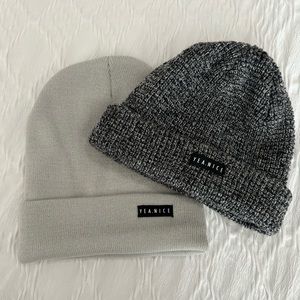 Yea.Nice Black and Grey knit cap set